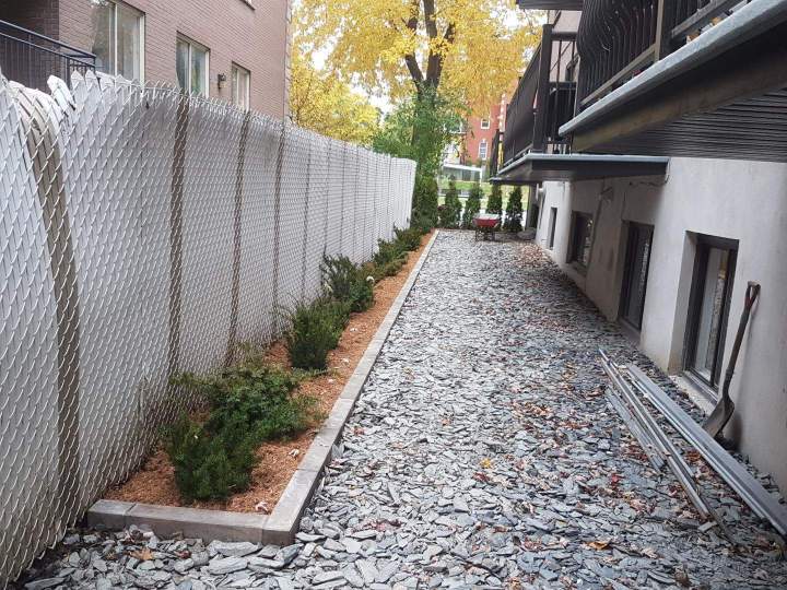 pose de tourbe en plaque Laval