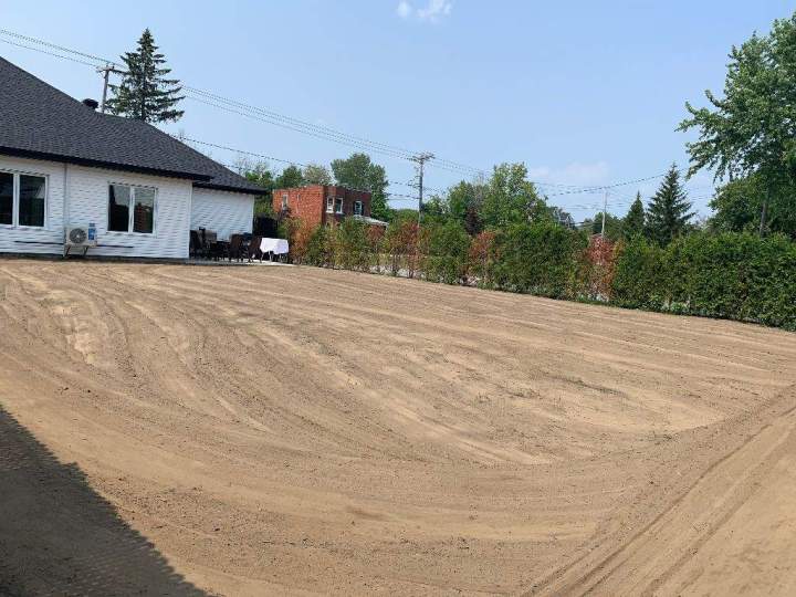 Préparation précise du sol pour tous vos projets.